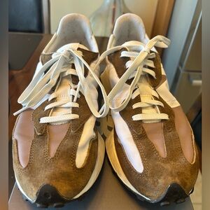 Men’s New Balance 327 Dark Earth Mushroom Shoes
Size 11 in Women’s